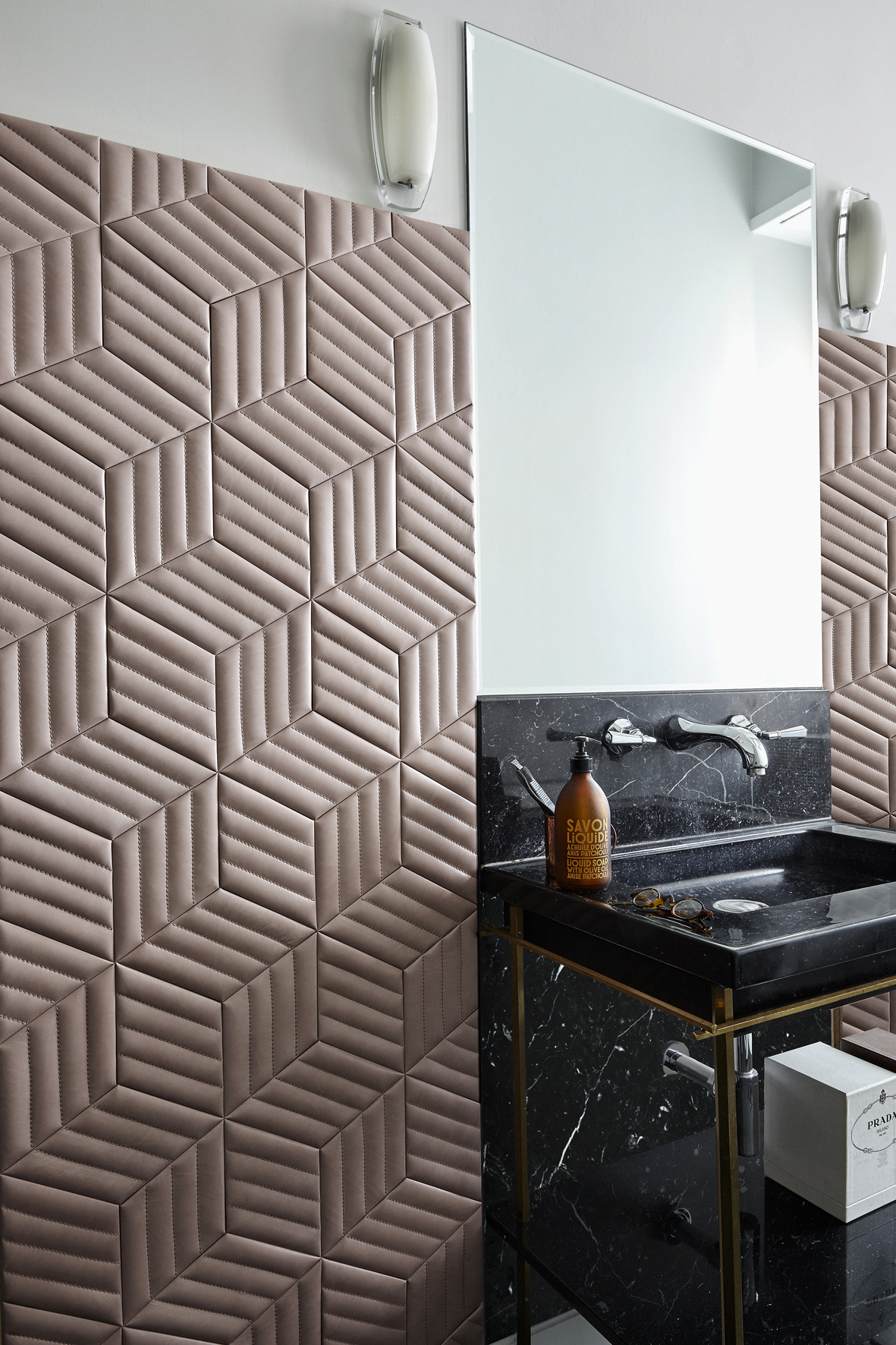 深圳硬包定制、專業(yè)設計團隊、免費上門測量